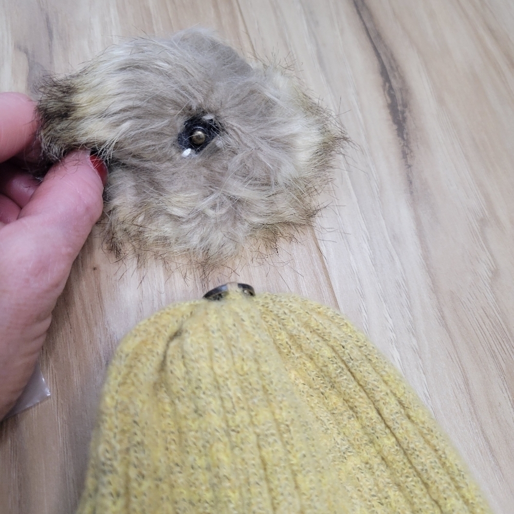 THE SUNRAY BEANIE BY VIRGINA WOLF - Picture 5 of 9